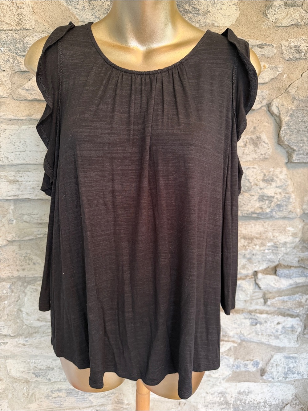 Cold shoulder Top